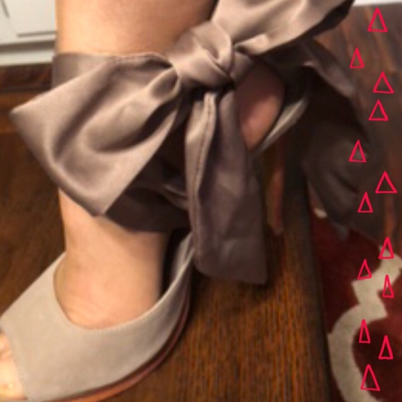Diane Von Furstenberg Shoes - Diane von Furstenberg Eva Scarf Tie Sandals